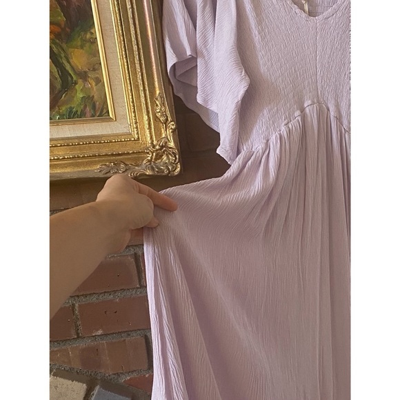 ✨The Paige Flutter Sleeve Smocked Midi Dress - Picture 9 of 9